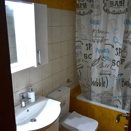 아파트 μοντέρνο δυάρι στο κέντρο της λάρισας 라리사