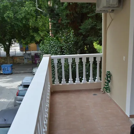 μοντέρνο δυάρι στο κέντρο της λάρισας 라리사