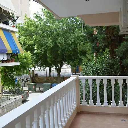 μοντέρνο δυάρι στο κέντρο της λάρισας Апартаменты Лариса