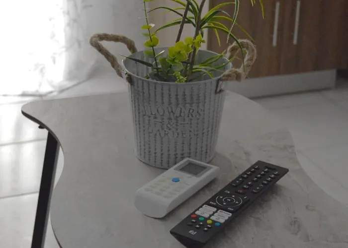 μοντέρνο δυάρι στο κέντρο της λάρισας Apartamento *