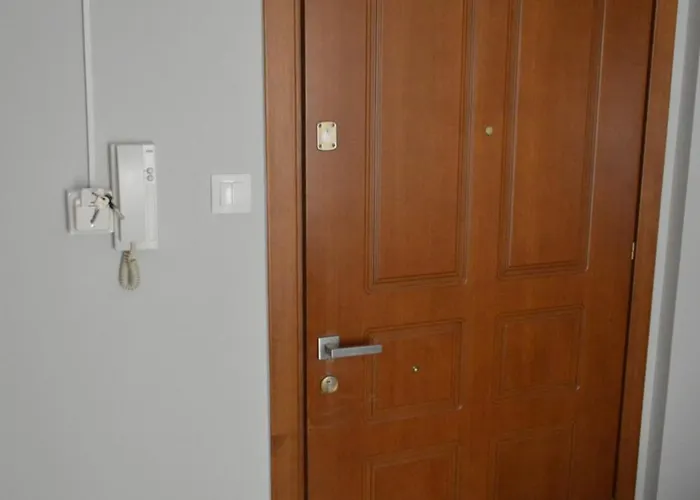 μοντέρνο δυάρι στο κέντρο της λάρισας * Larissa