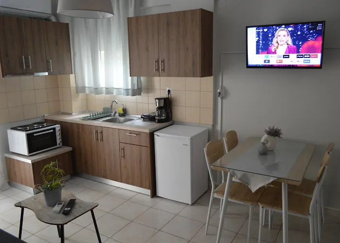 μοντέρνο δυάρι στο κέντρο της λάρισας Apartamento *