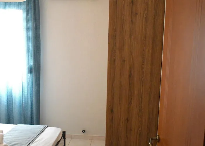 μοντέρνο δυάρι στο κέντρο της λάρισας Apartamento Larissa